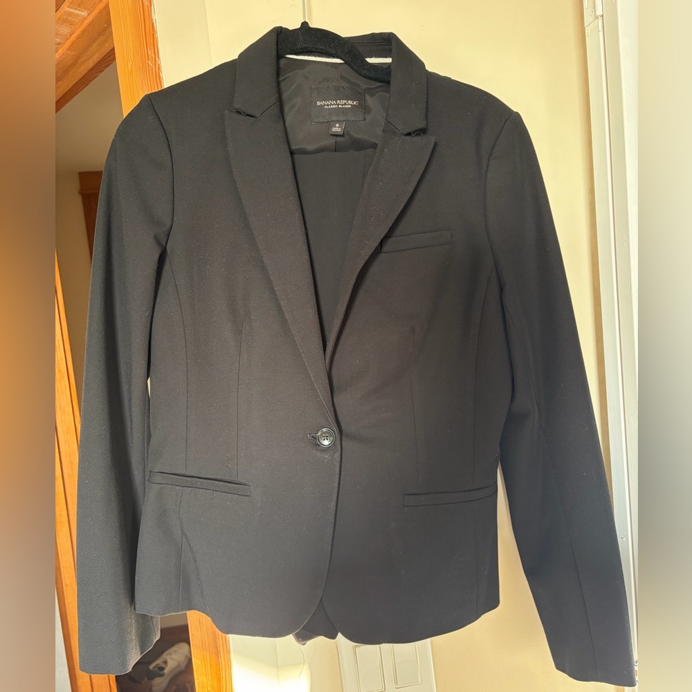 Banana Republic Black Single-Button Tailored Blazer and Matching Suit Pants